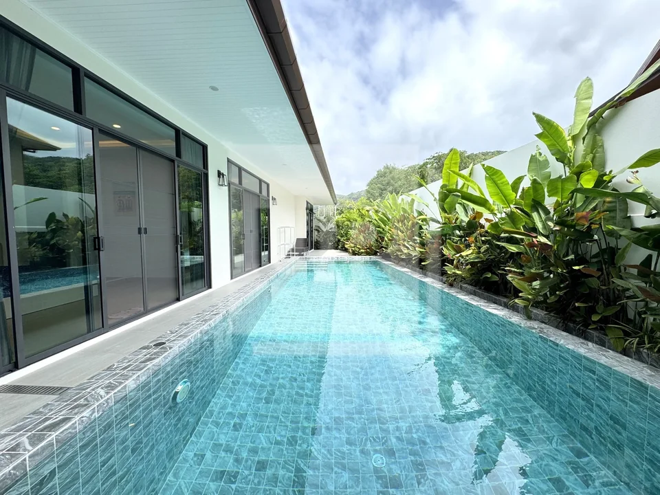 Slow Island Days Begin at This 3-Bedroom Pool Villa — A Relaxed Coastal Rhythm, property photo