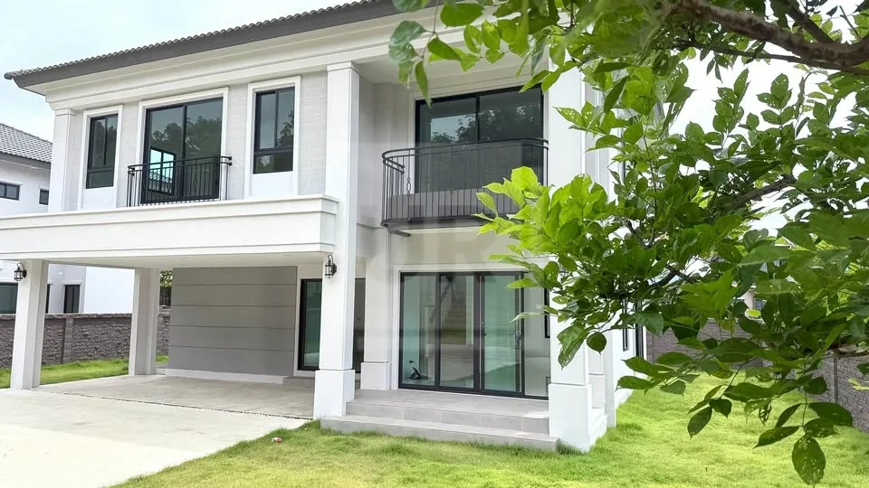 Private Garden Villa in Kathu, property photo