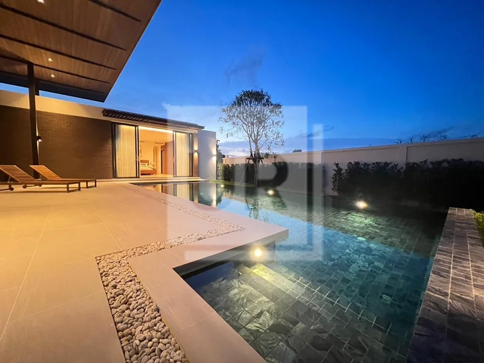 Modern Luxury 3 Bedroom In Boat Avenue, property photo