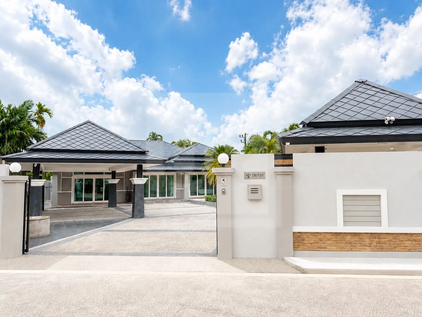 4-Bedroom Pool Villa in Choeng Thale, property photo