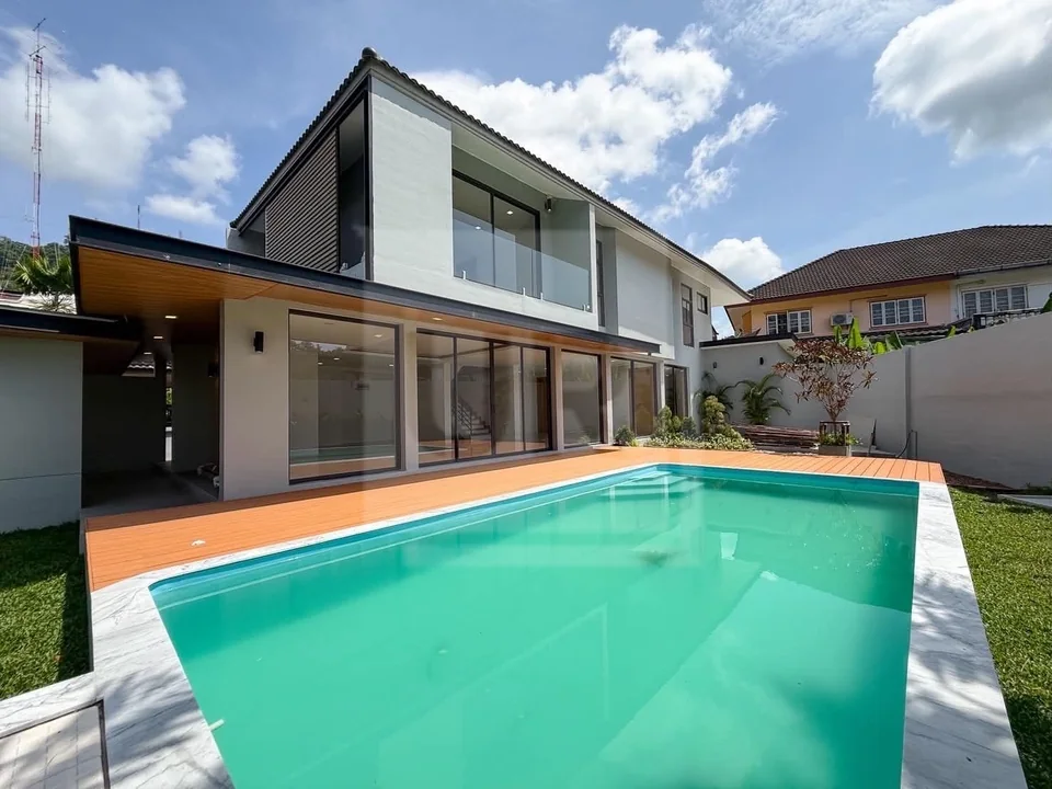 Private 5-Bedroom Pool Villa in Ratsada, property photo
