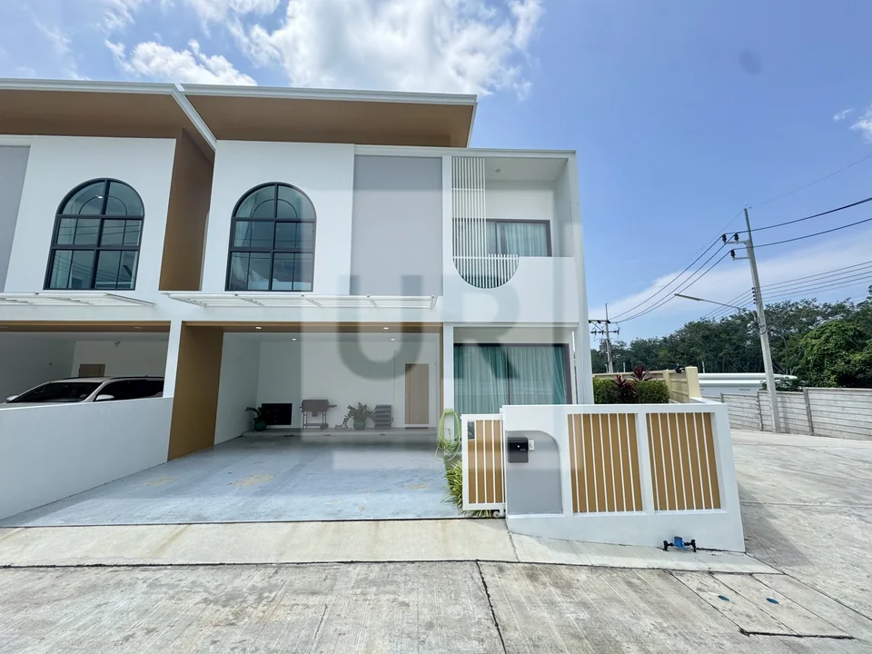 Private Pool Living with Space to Unwind in Pa Khlok, property photo