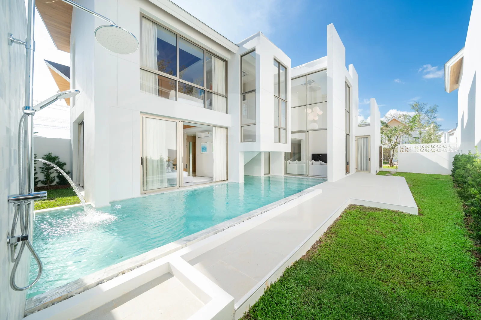 Private 4-Bedroom Pool Villa in Choeng Thale, property photo
