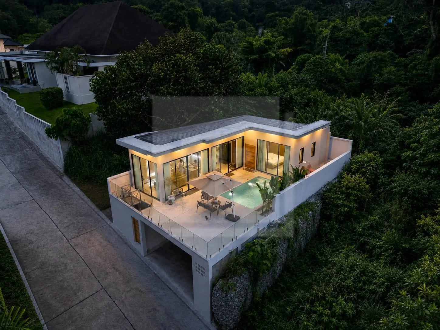 Private 2-Bedroom Pool Villa in Chalong, property photo