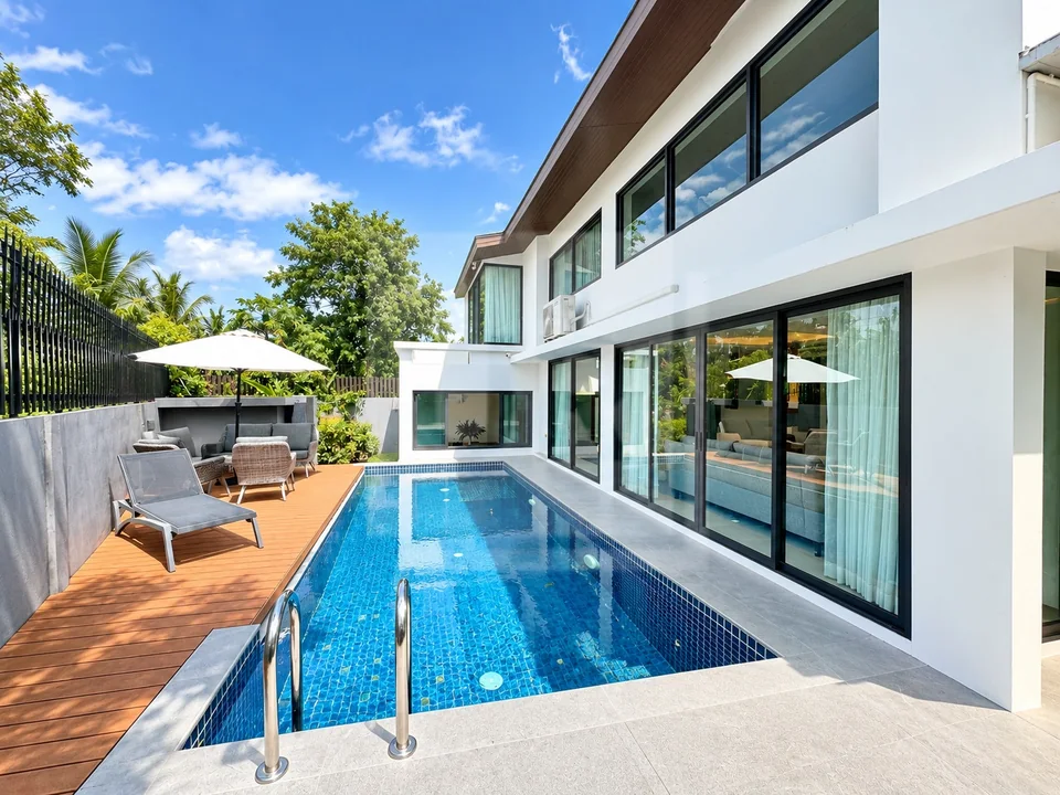 Private 2-Bedroom Pool Villa in Choeng Thale, property photo