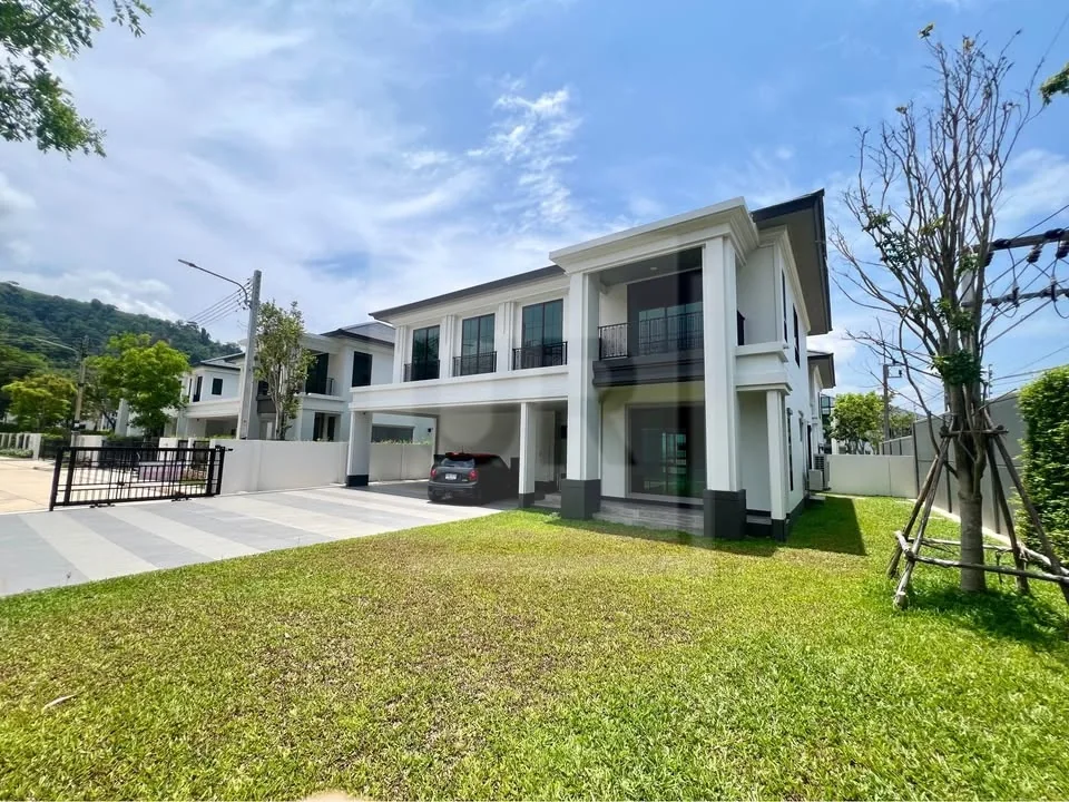 Brand New Spacious 4 Bedroom Home Near BISP, Phuket, property photo