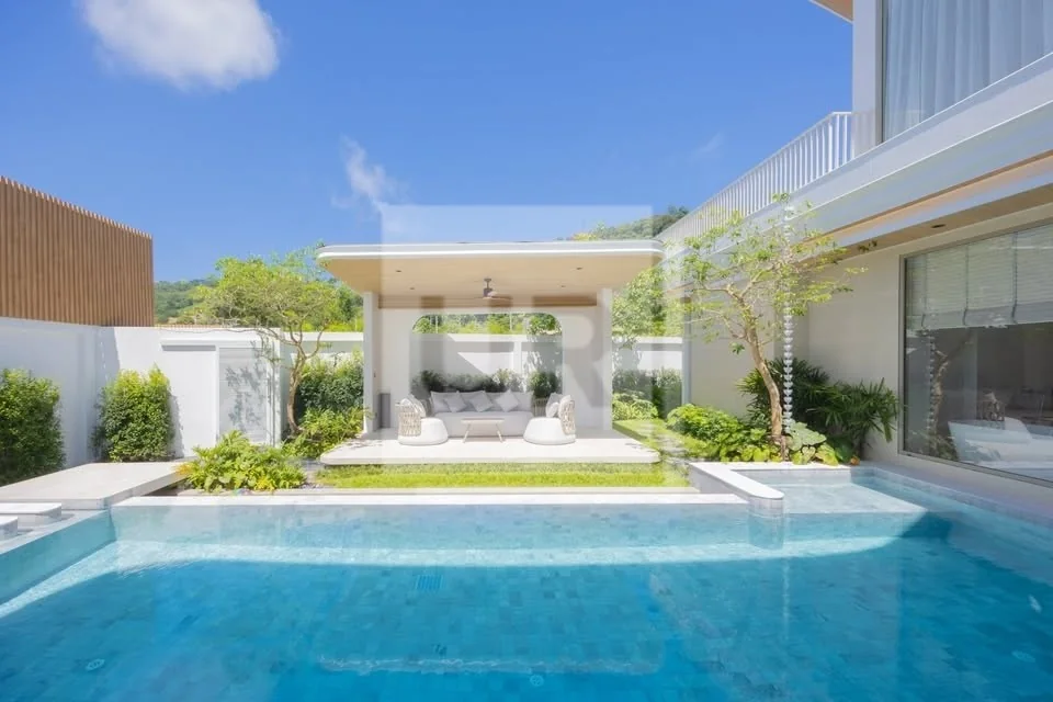 Luxury Private 4-Bedroom Pool Villa in Rawai, property photo