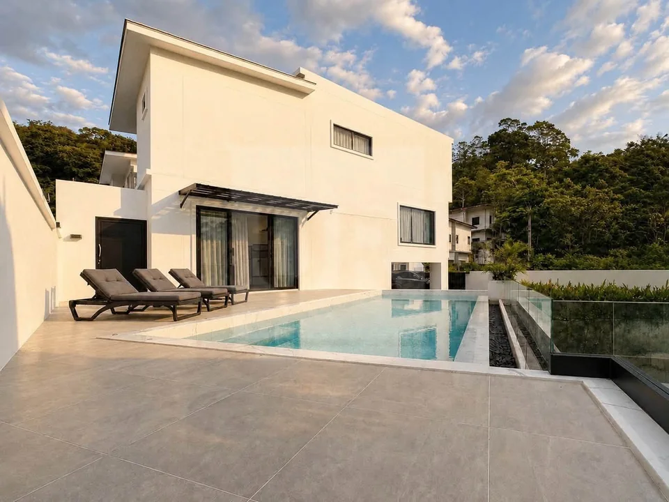 Private 4-Bedroom Pool Villa in Pa Tong, property photo