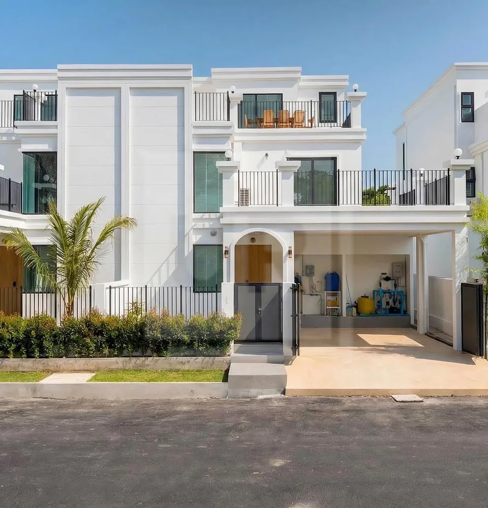 Mornings by Your Own Pool at This 4-Bedroom Pool Villa, property photo