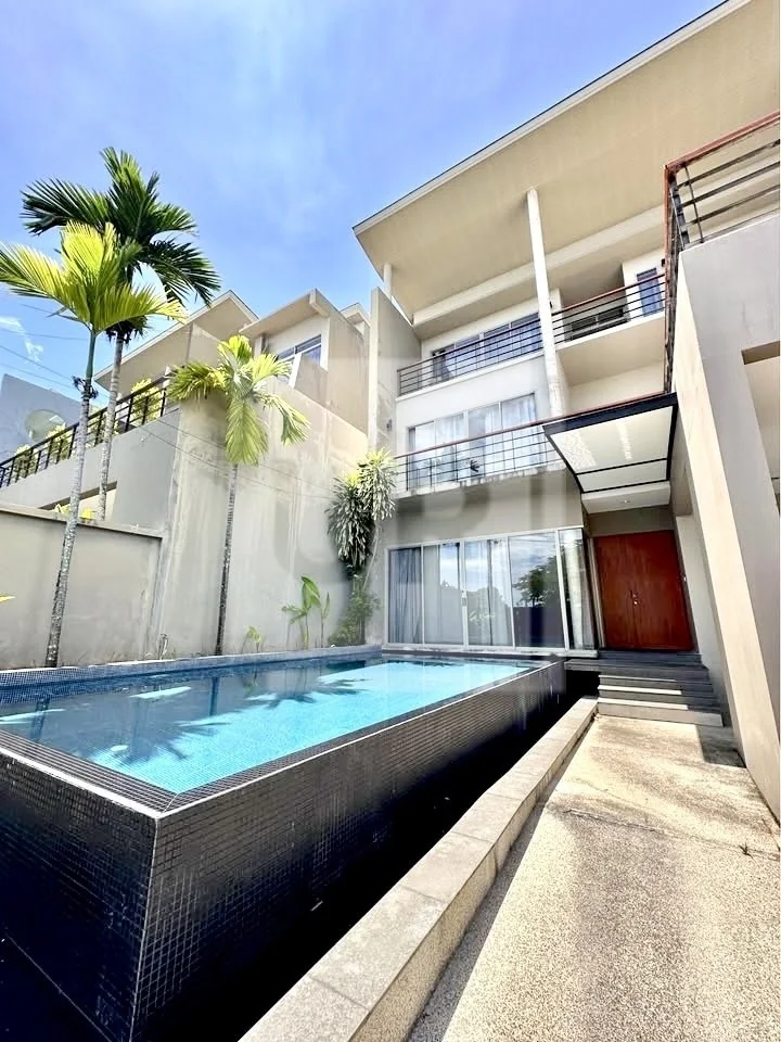 Contemporary 3-Storey Pool Villa | Spacious & Elegant Living, property photo