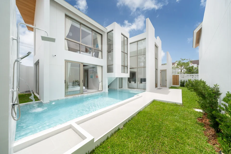 Private 4-Bedroom Pool Villa in Choeng Thale, property photo